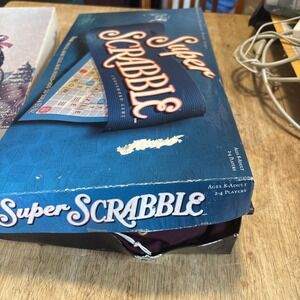Super Scrabble 2004 Winning Moves #1079 Board Game 100% Complete 200 Tiles
